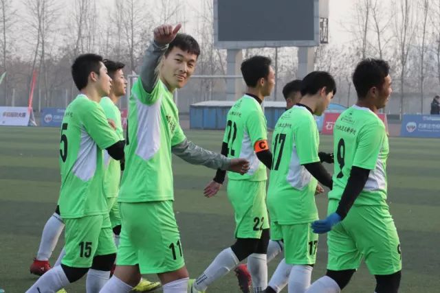 阿尔斯兰33+11宁波送四川14连败 山东大胜广州